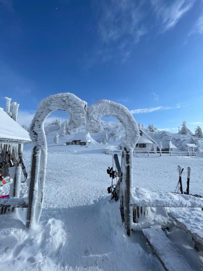 Вілла Velika Planina Koca Kekec Стаховиця Екстер'єр фото